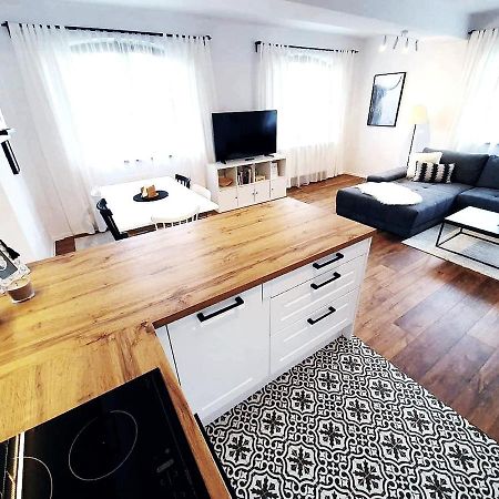 Apartman Linda - Velka Lomnica エクステリア 写真