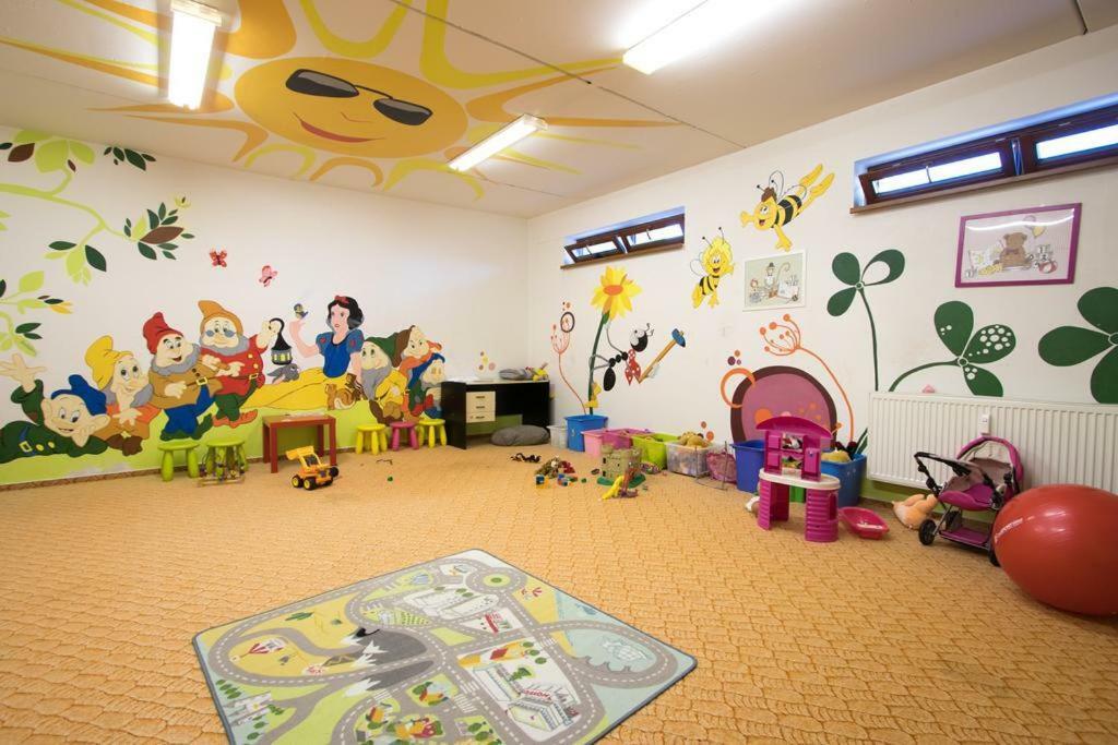 Apartman Linda - Velka Lomnica エクステリア 写真